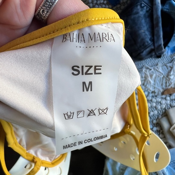 RARE!Bahia Maria one piece swimsuit yellow w/ large white butterfly appliqué - Picture 7 of 8